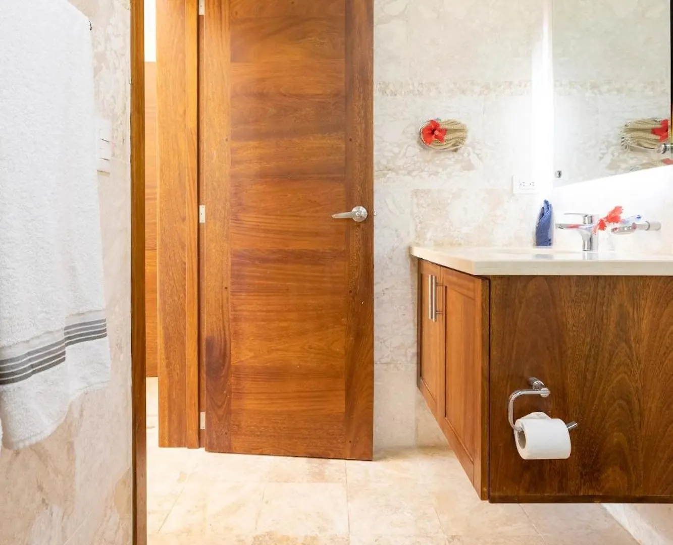 2 Bed 2 Bath Villa With Jacuzzi, High Speed Wi-Fi Sosua