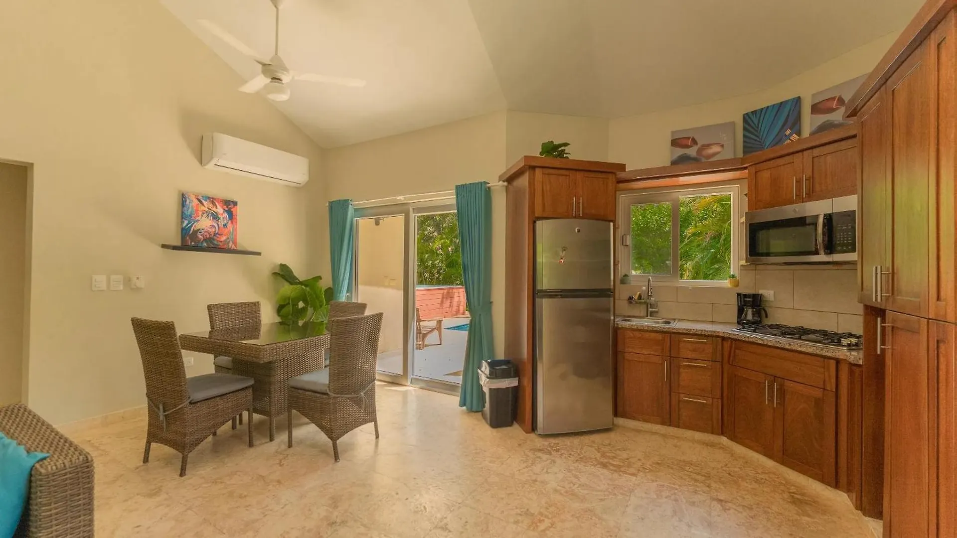 2 Bed 2 Bath Villa With Jacuzzi, High Speed Wi-Fi Sosua
